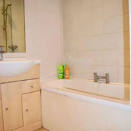 Holiday home Spacious, Bright & Modern 3 Bedroom Family